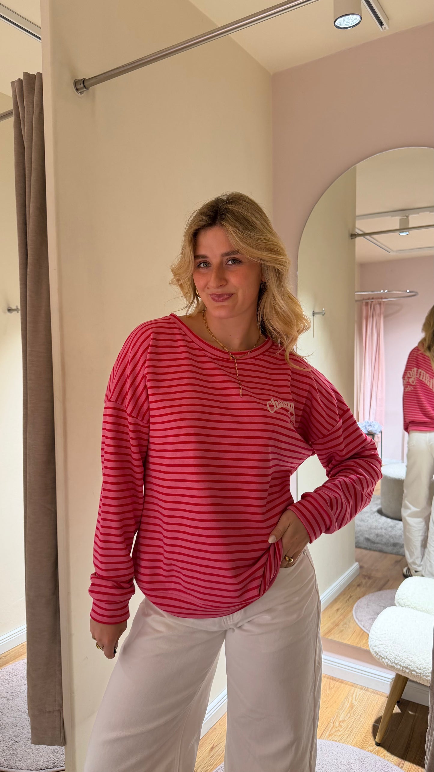 CHAMPAGNE CLUB SWEATER PINK RED