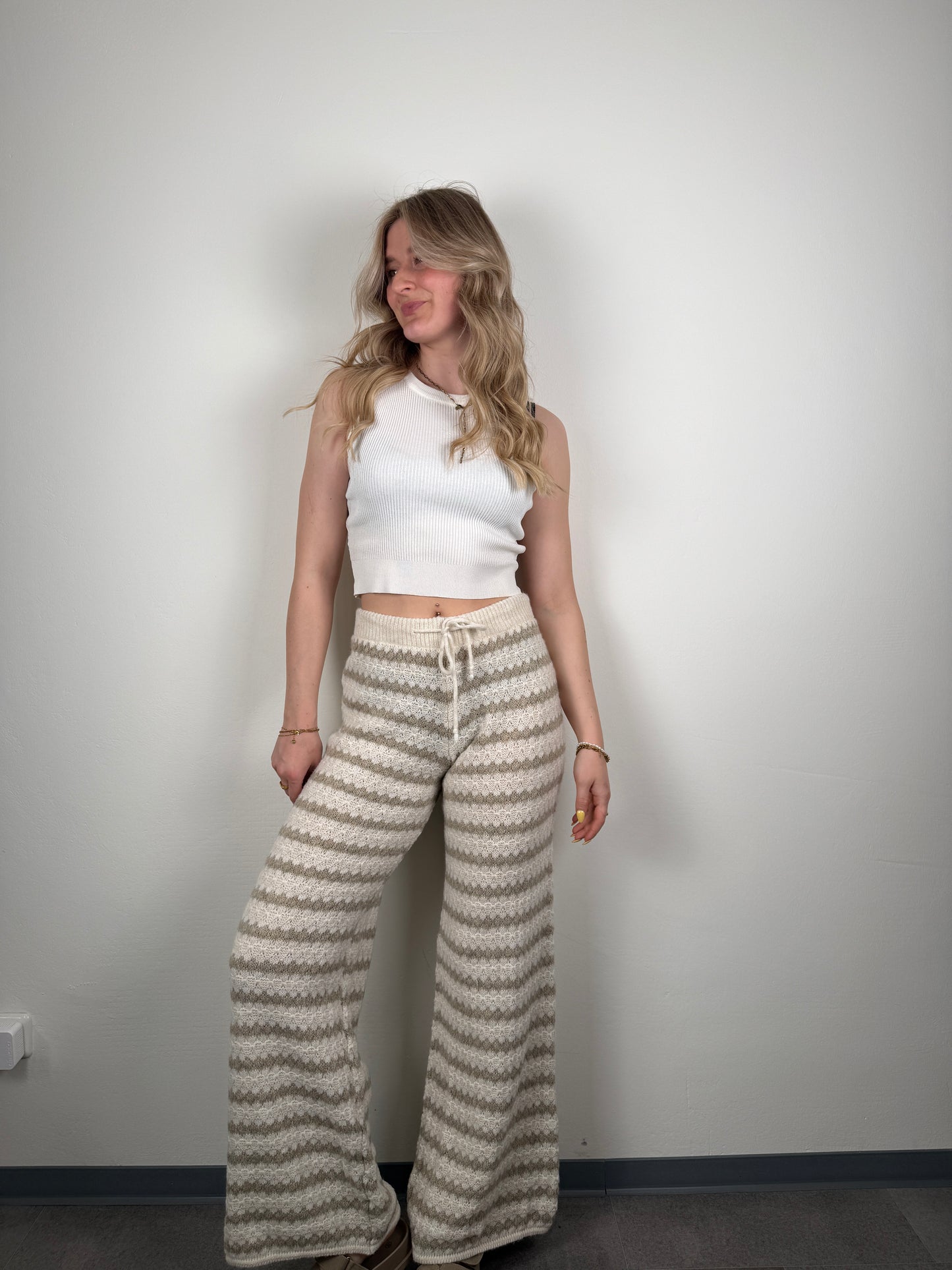 Summer knit pants beige