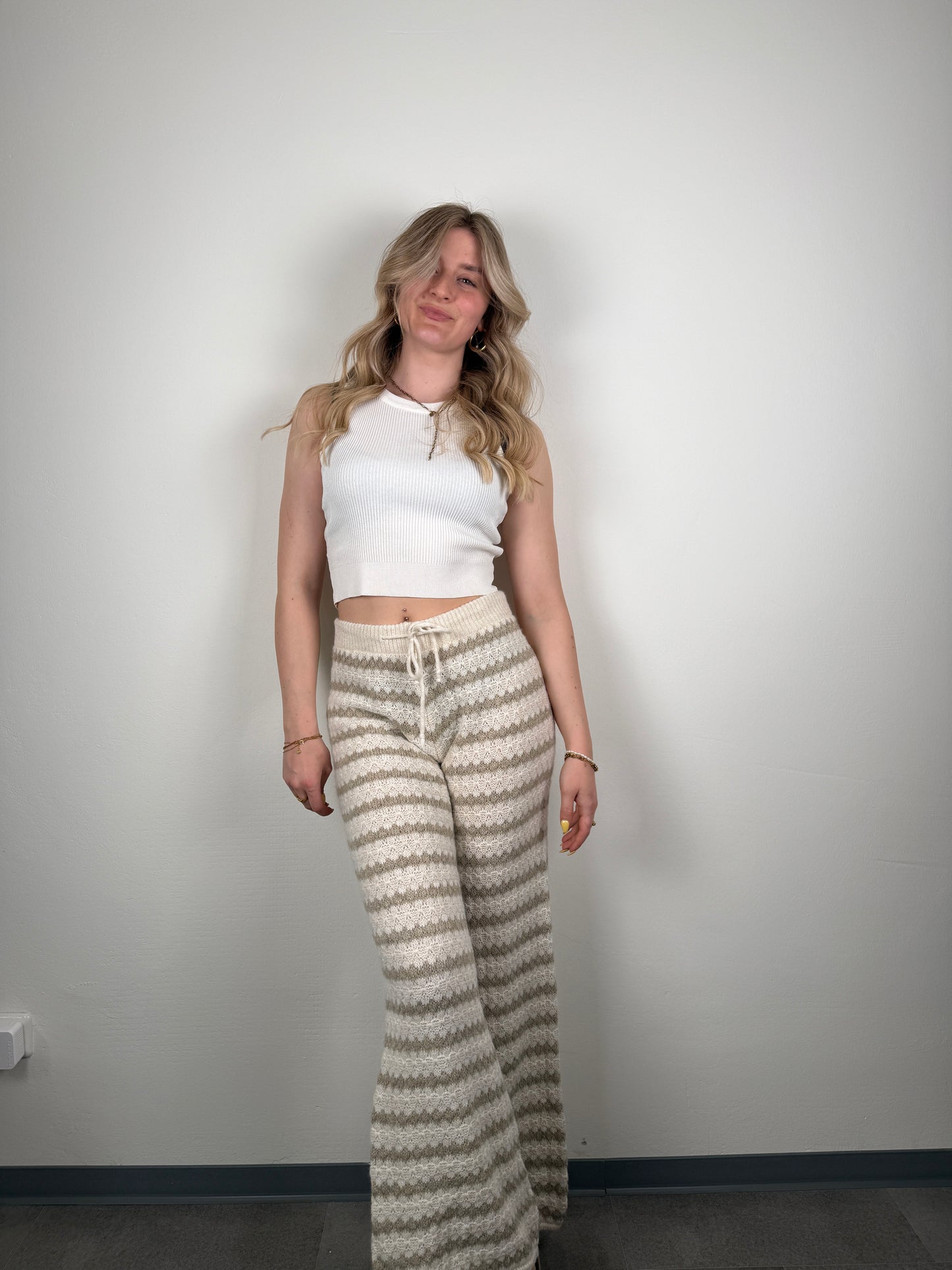 Summer knit pants beige