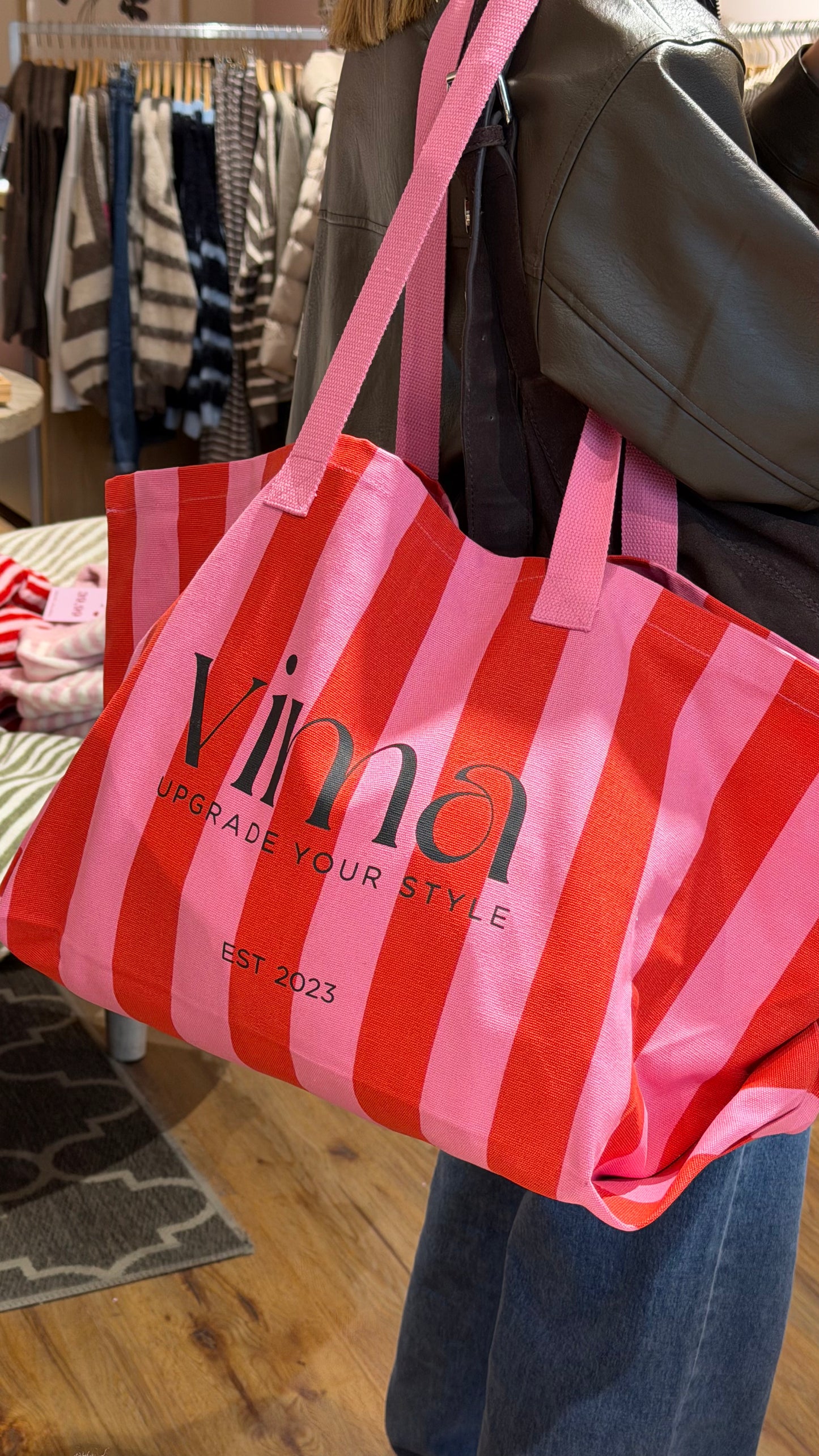VIMA SIGNATURE TOTE BAG
