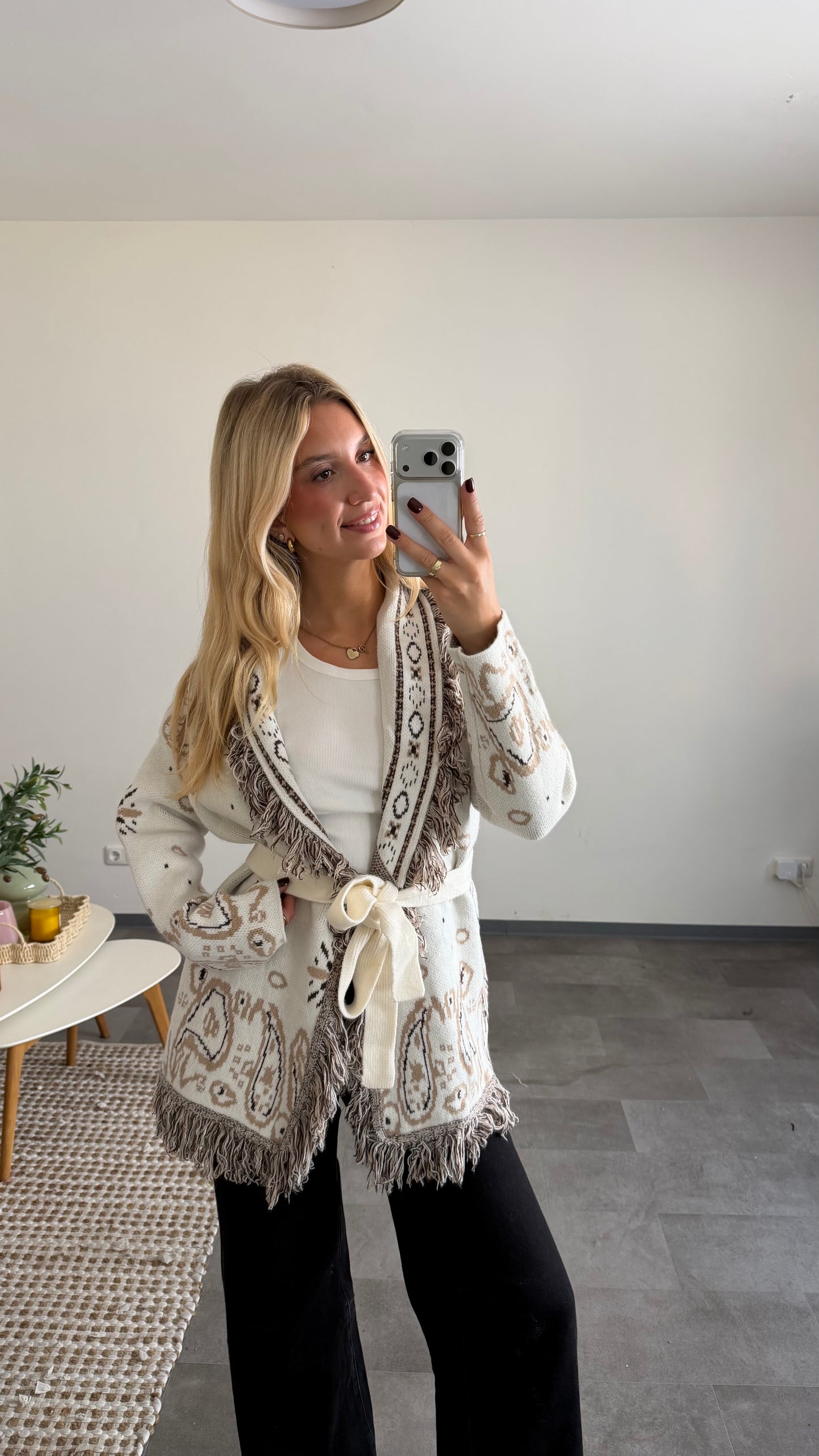 PAISLEY CARDIGAN CREAM MIT FRANSEN (Kopie)