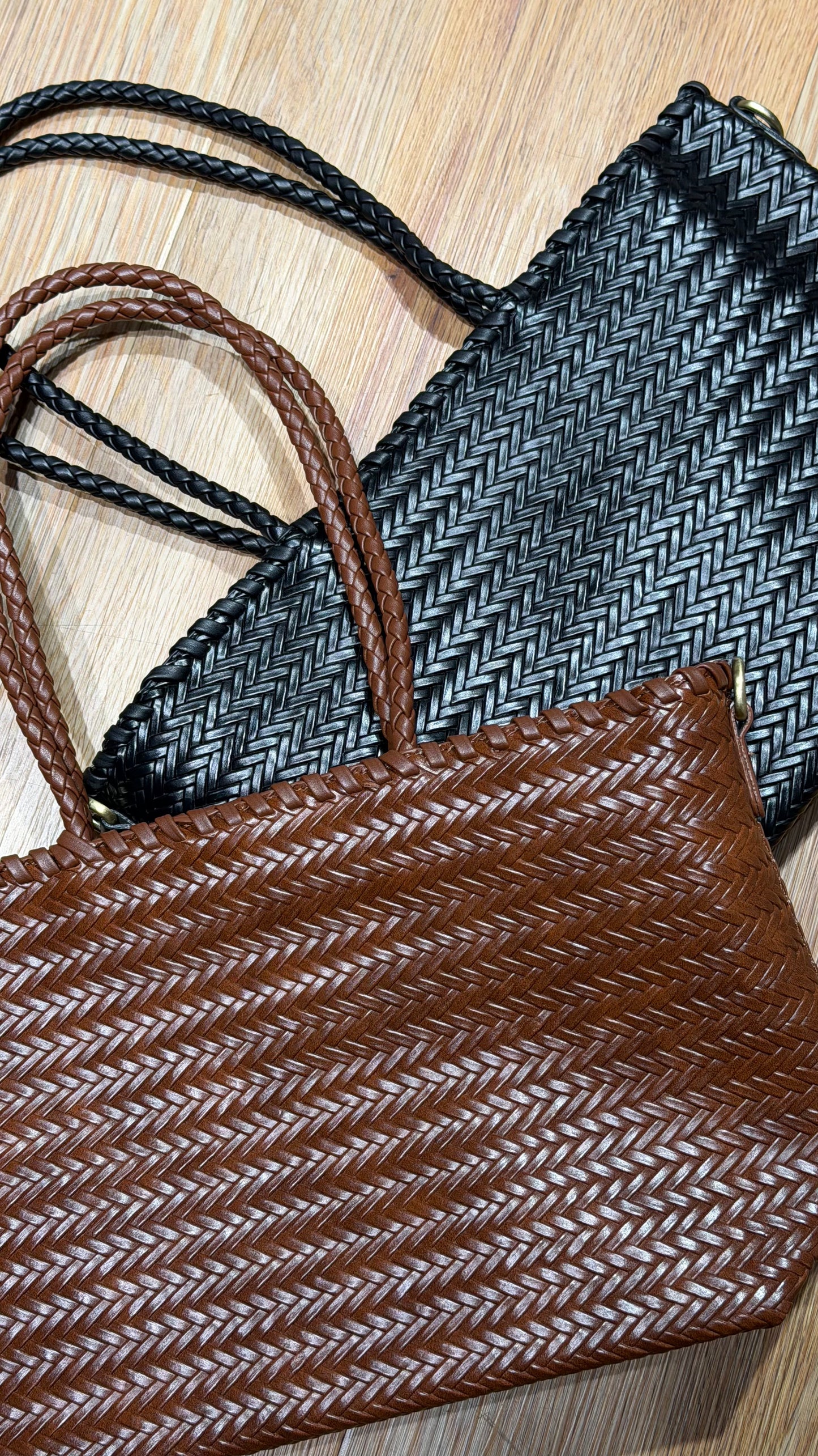 BRAIDED STRAIGT BAG BROWN