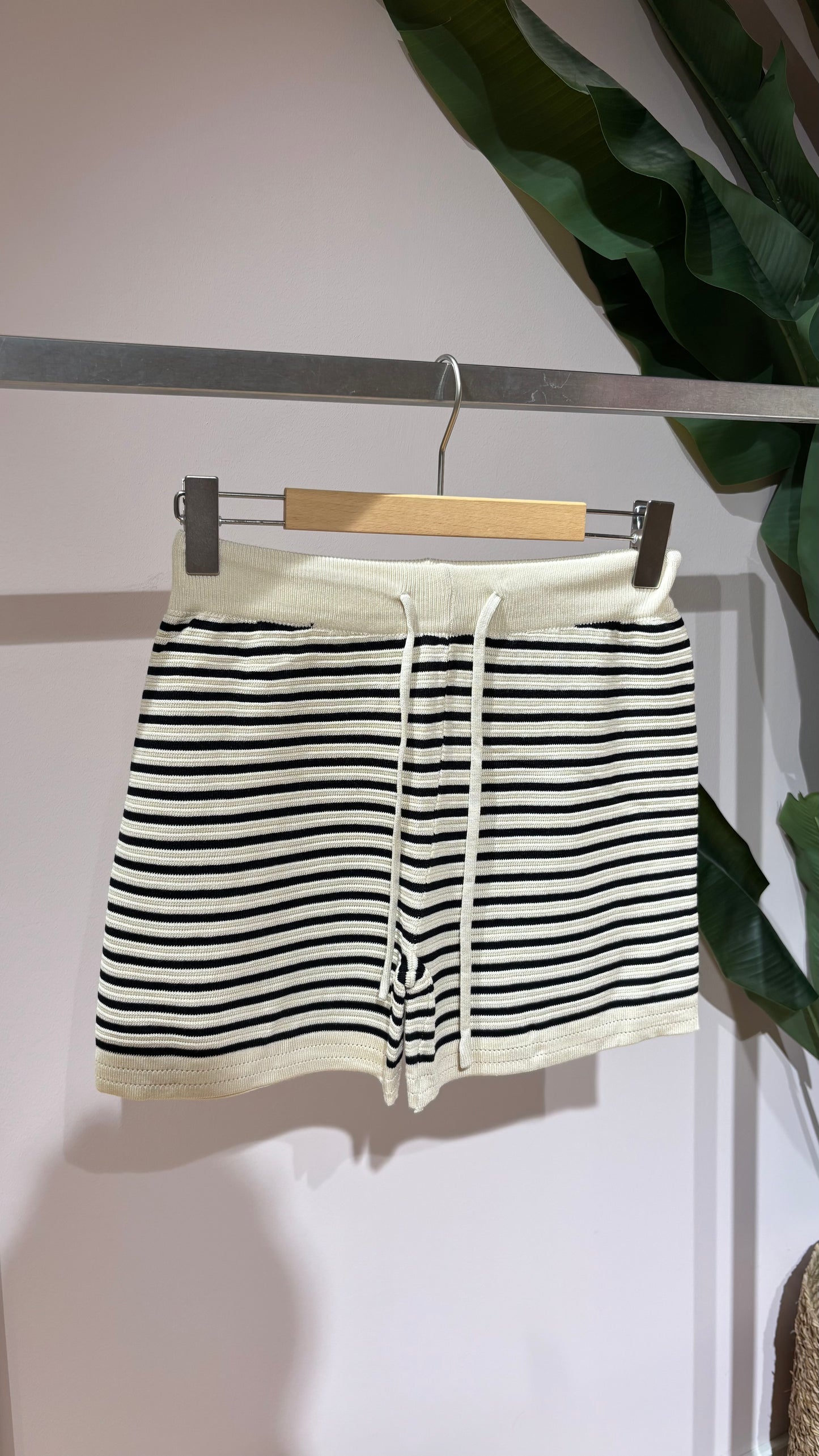 STRIPED KNIT SHORTS