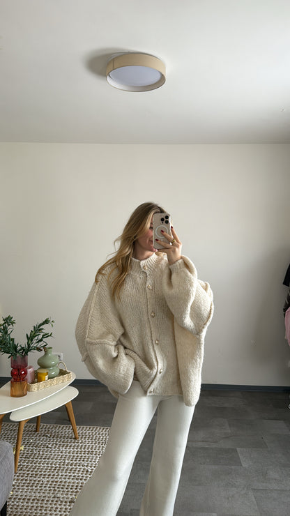 OVERSIZED CARDIGAN CREME