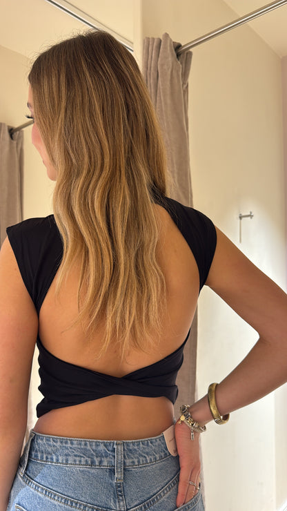 RÜCKENFREIES TOP SCHWARZ