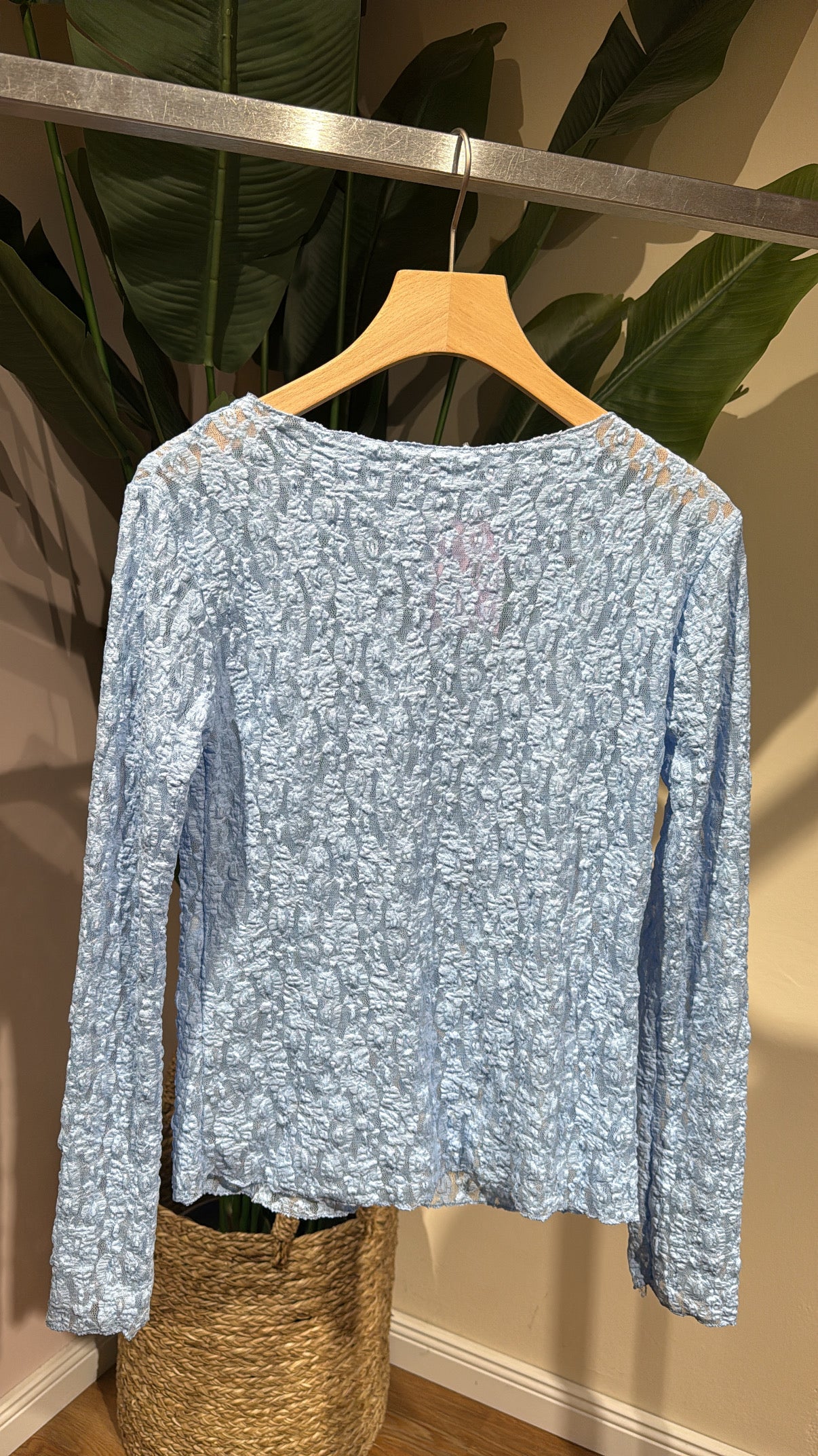 SPITZENLONGSLEEVE HELLBLAU