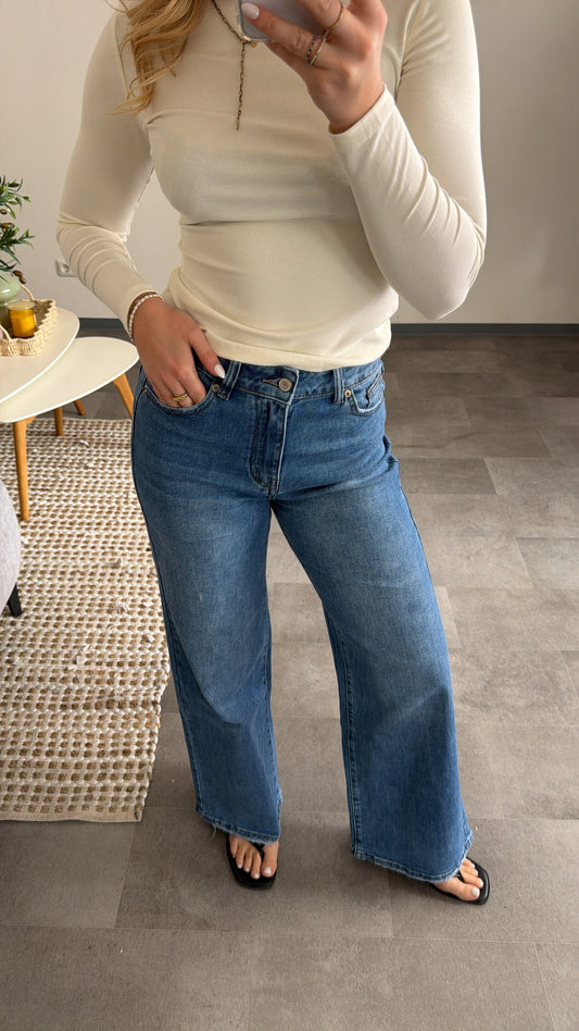 WIDE LEG BLUE JEANS
