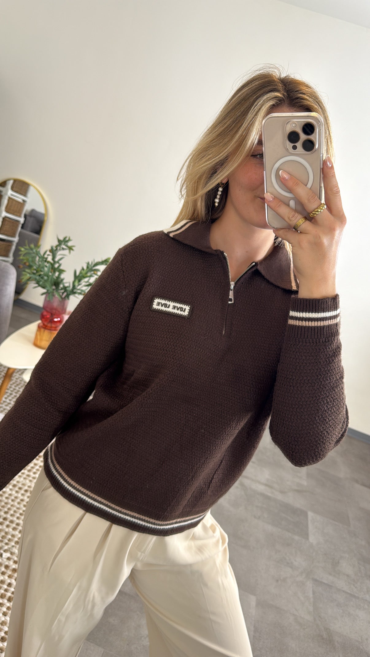 Love Pulli mit Reisverschluss und Kragen