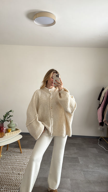OVERSIZED CARDIGAN CREME