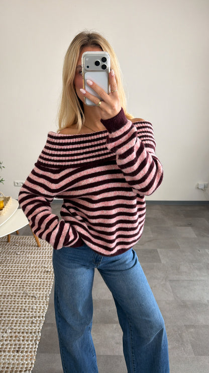 OFF-SHOULDER STRIPED PULLOVER BERRY
