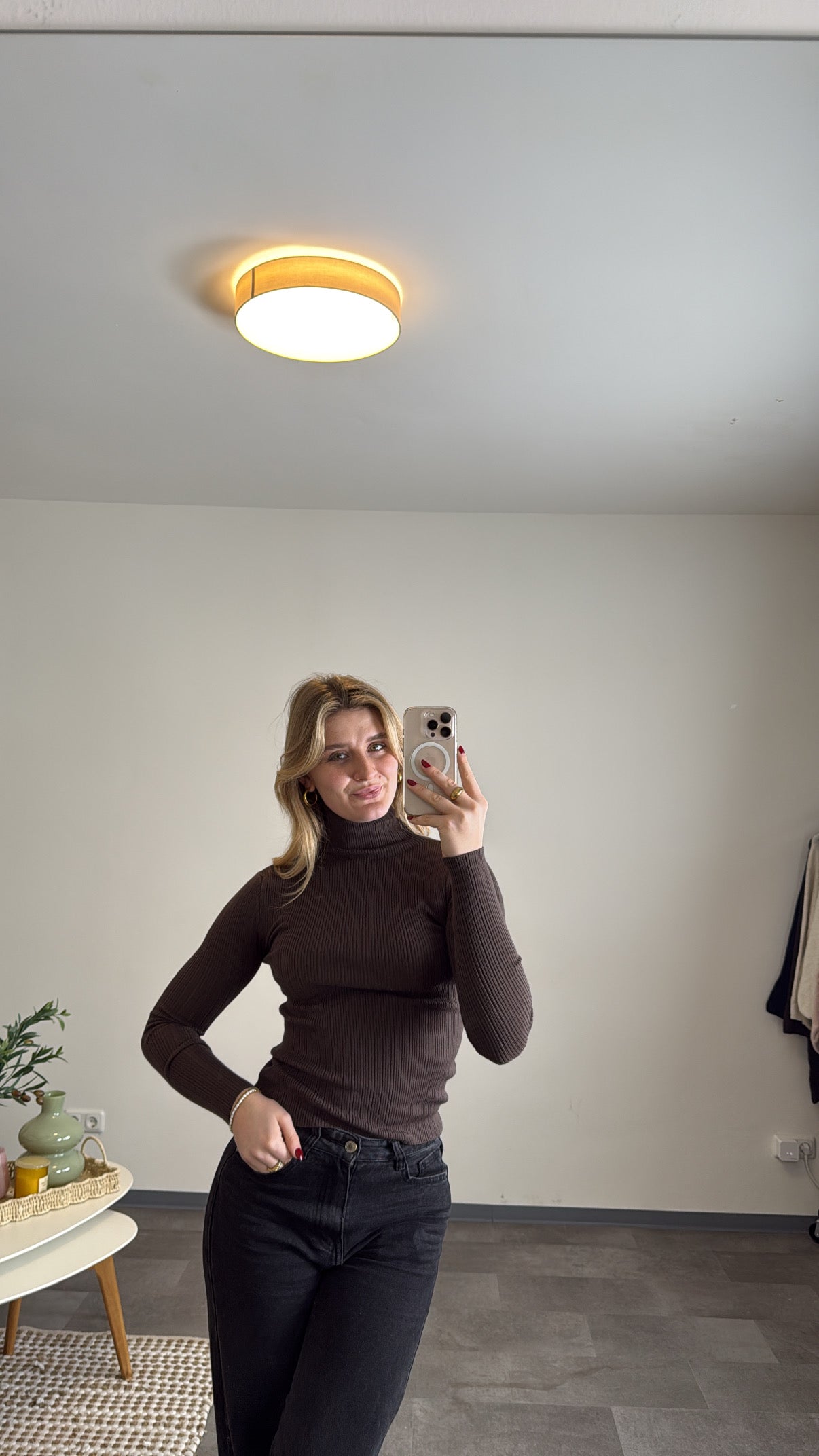 BASIC TURTLE LONGSLEEVE CHOCOLATE