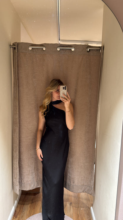 ASYMMETRISCHES KLEID MIT SCHAL DETAIL BLACK