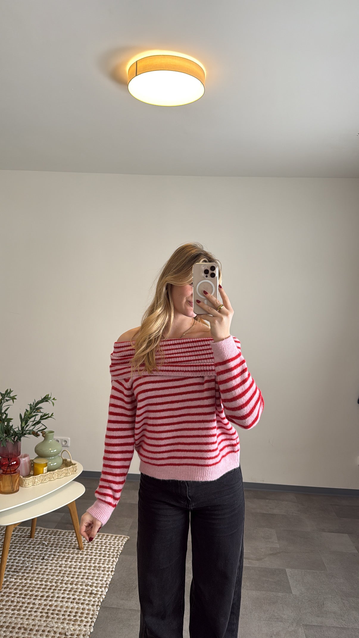 OFFSHOULDER KNIT STRIPED