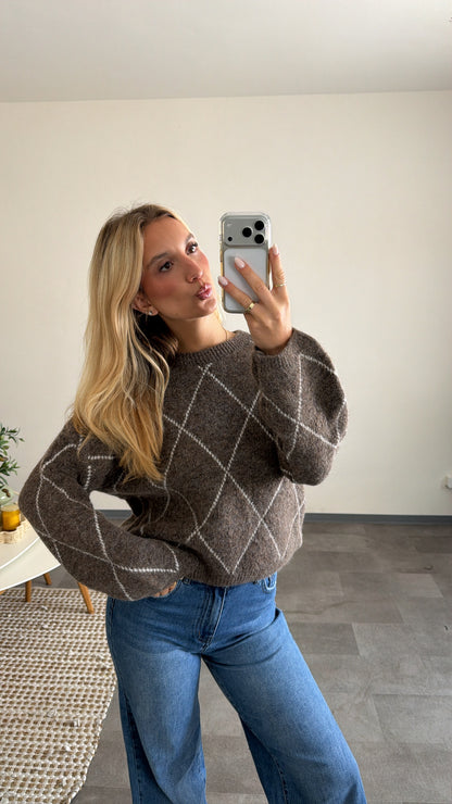 ARGYLE KNIT SWEATER MOCCA WHITE
