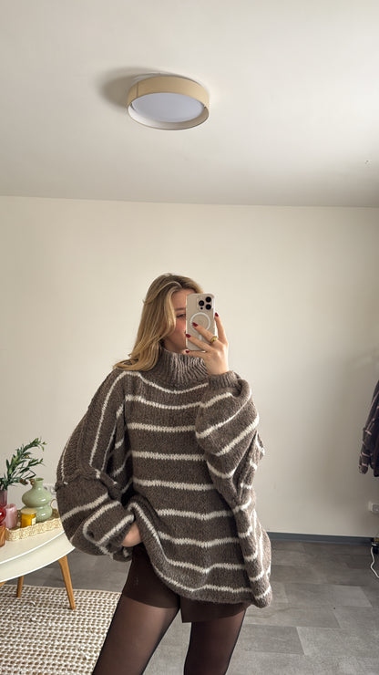 OVERSIZED STRIPED PULLOVERR TAUPE