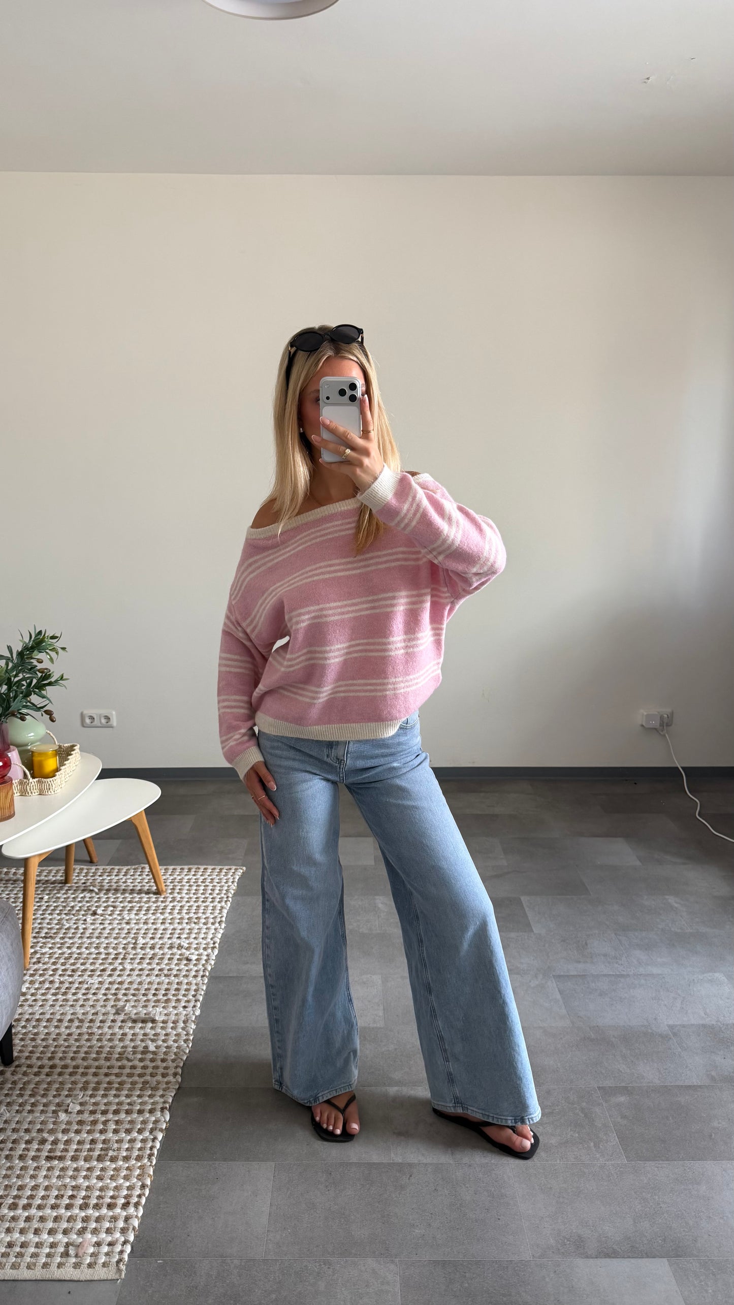 OFF-SHOULDER STRIPE KNIT PINK VANILLA