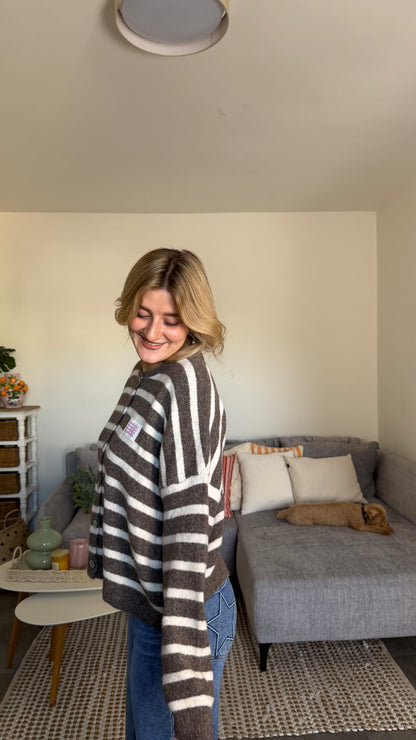 MATCHA PATCH CARDIGAN MOCCA CREAM