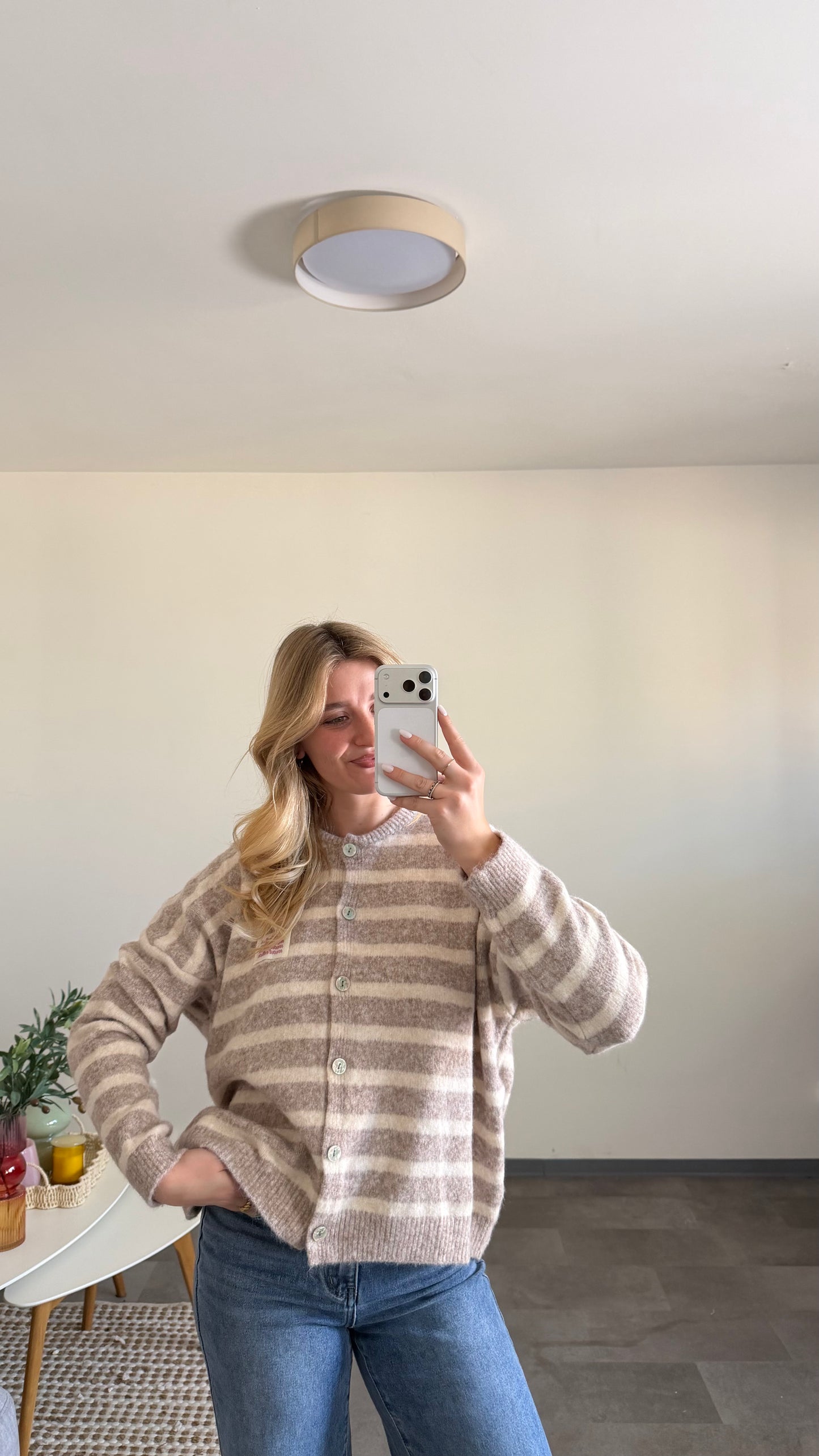 MATCHA PATCH CARDIGAN BEIGE CREAM