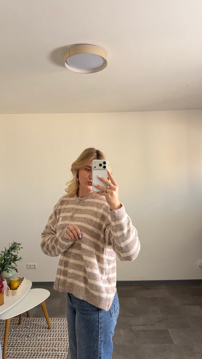 MATCHA PATCH CARDIGAN BEIGE CREAM