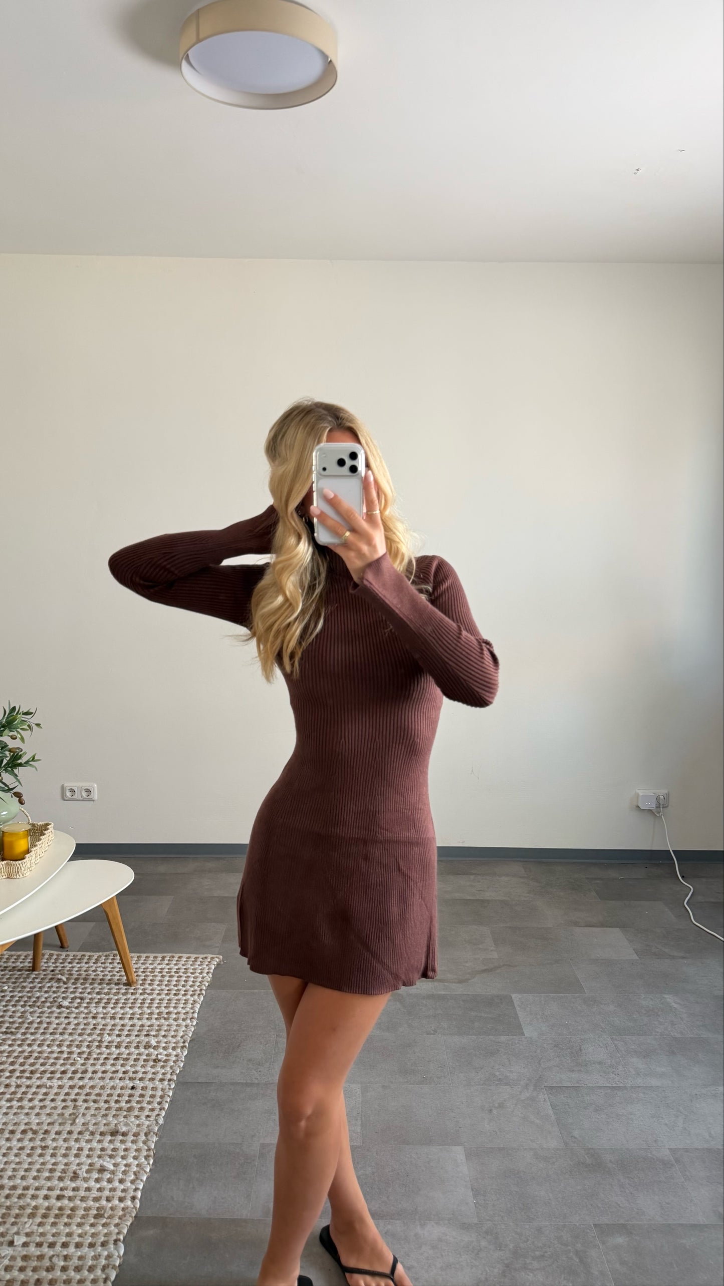 RIBBED TURTLENECK DRESS CHOCLATE
