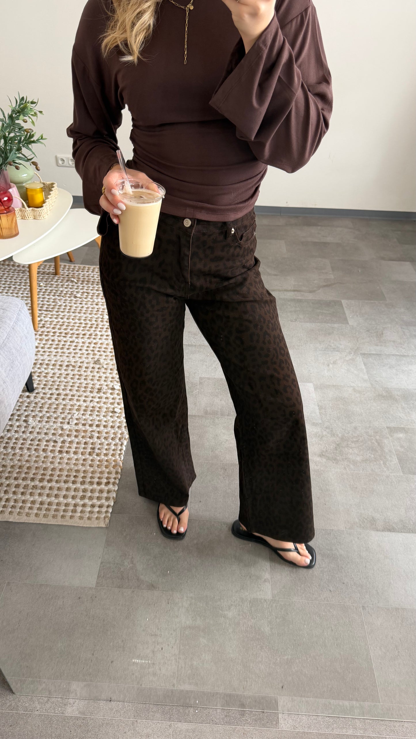 WIDE LEG LEO JEANS