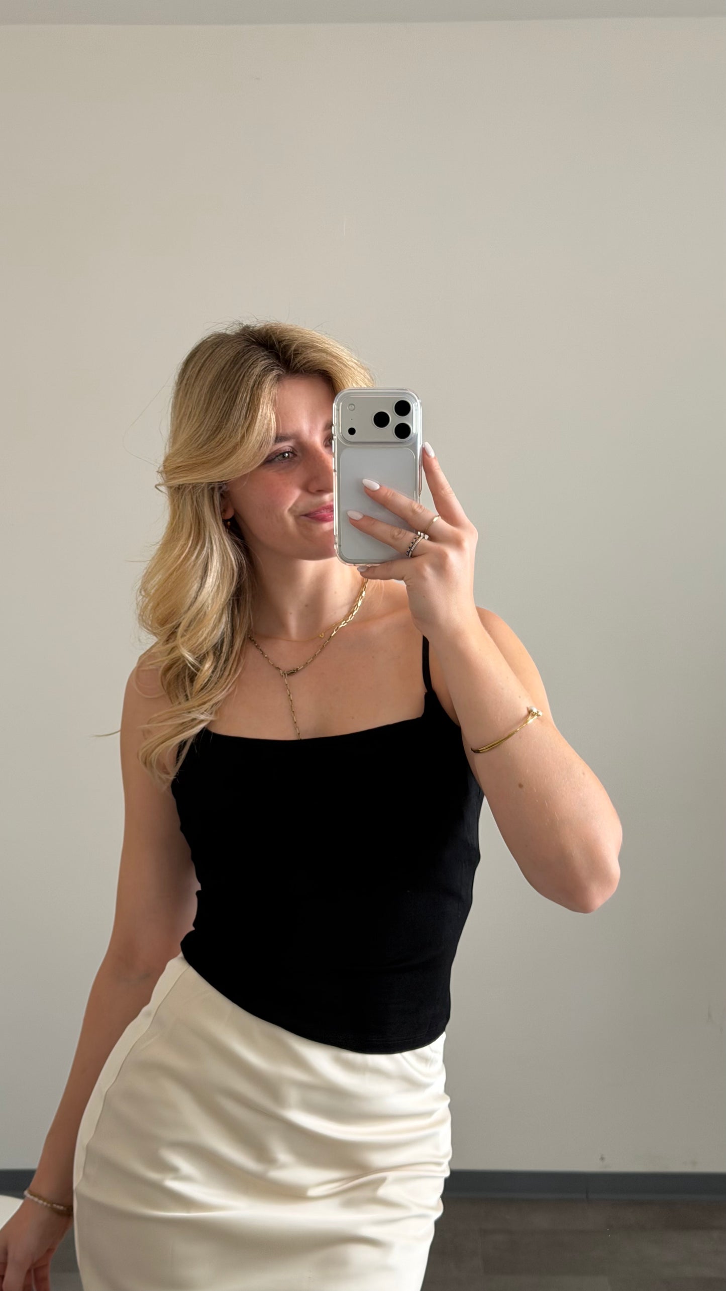 BASIC CAMI TOP BLACK