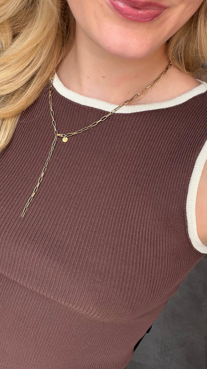 CONTRAST RIB TOP BROWN
