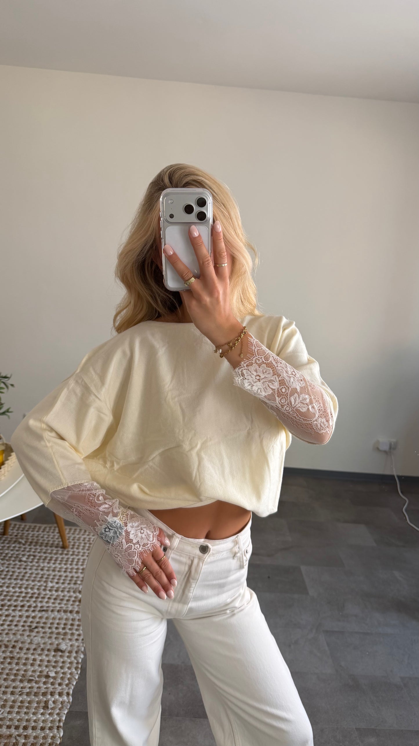 LACE SLEEVE KNIT VANILLA