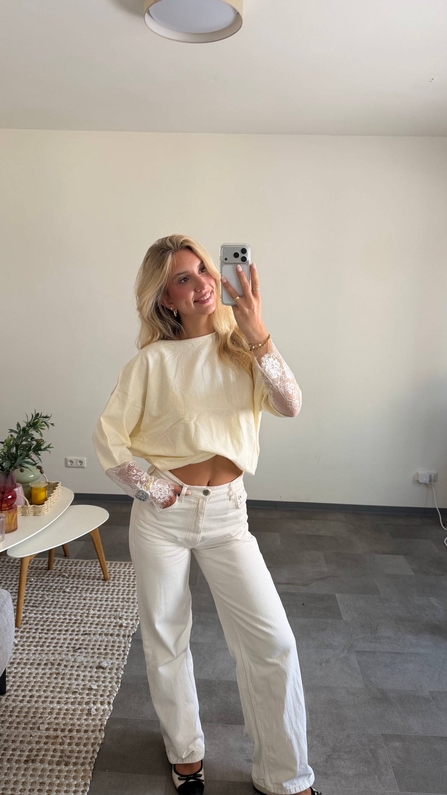 LACE SLEEVE KNIT VANILLA