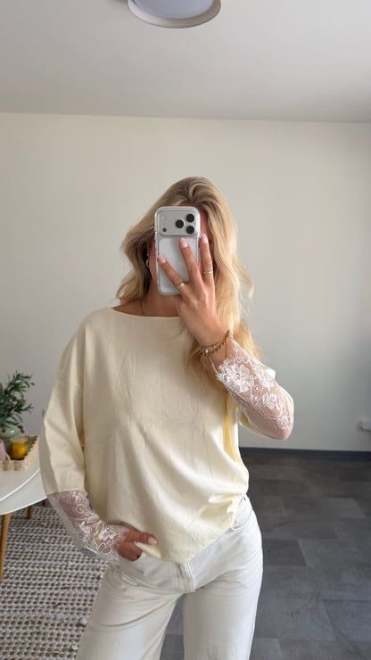 LACE SLEEVE KNIT VANILLA
