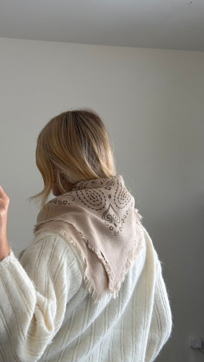 PAISLEY SCARF BEIGE