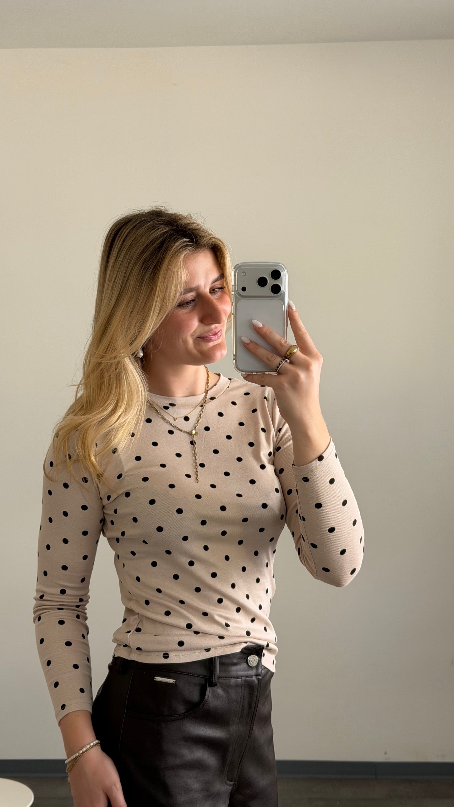 LONGSLEEVE POLKA DOTS BEIGE & BLACK