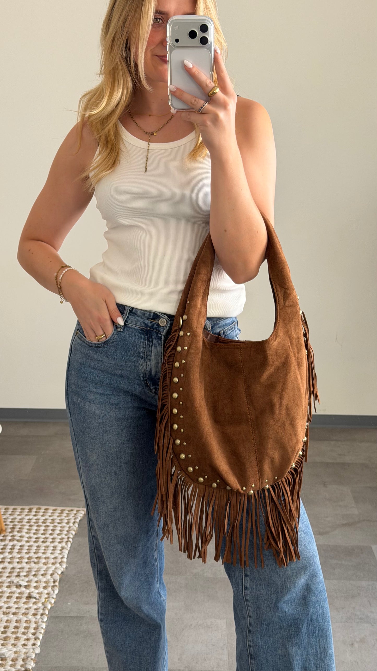 STUDDED FRINGE BAG CAMEL
