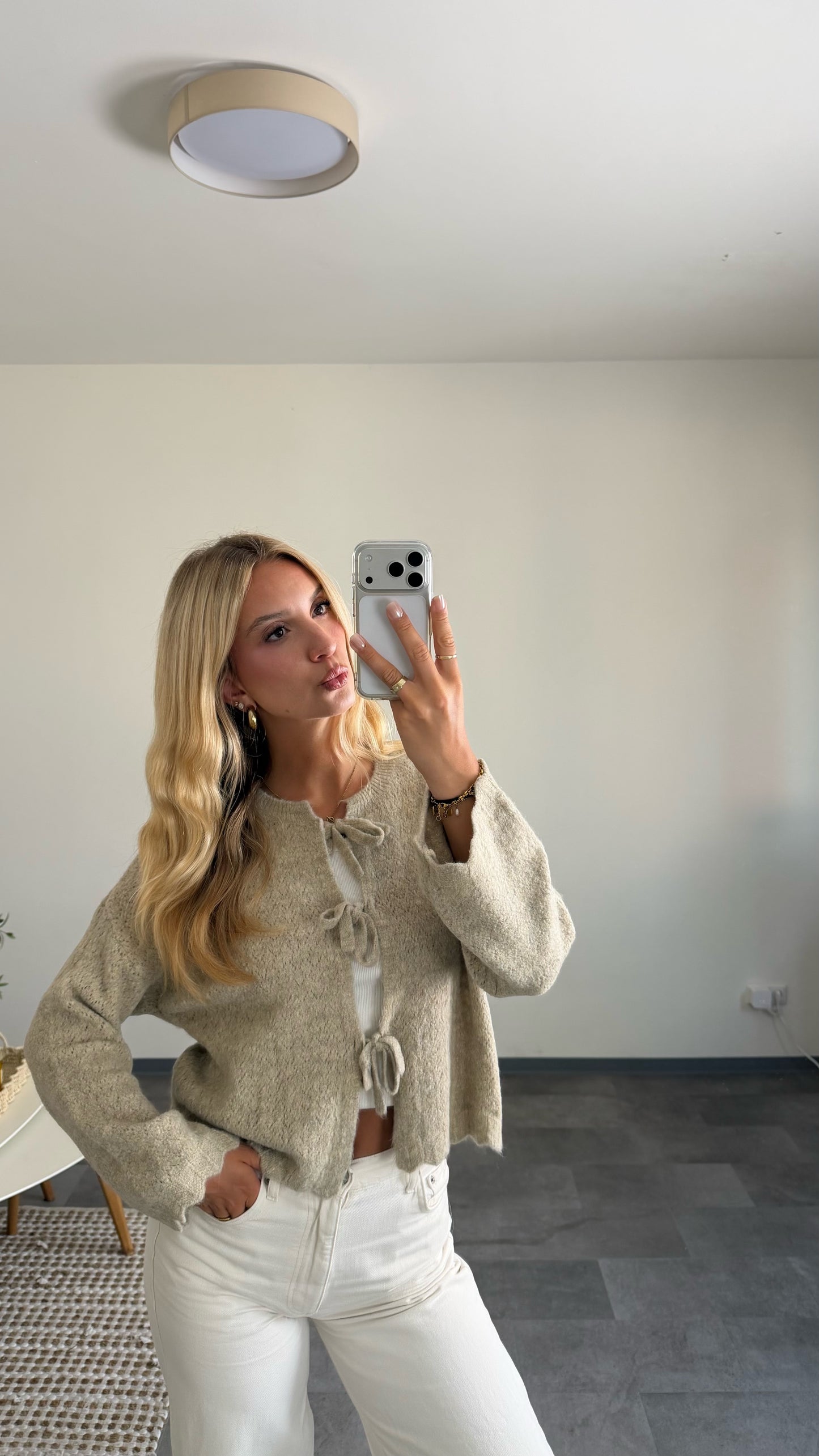 BOW KNIT CARDIGAN BEIGE