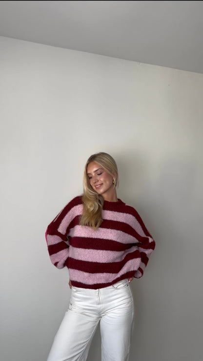 NAMASTE PULLOVER BURGUNDY ROSE