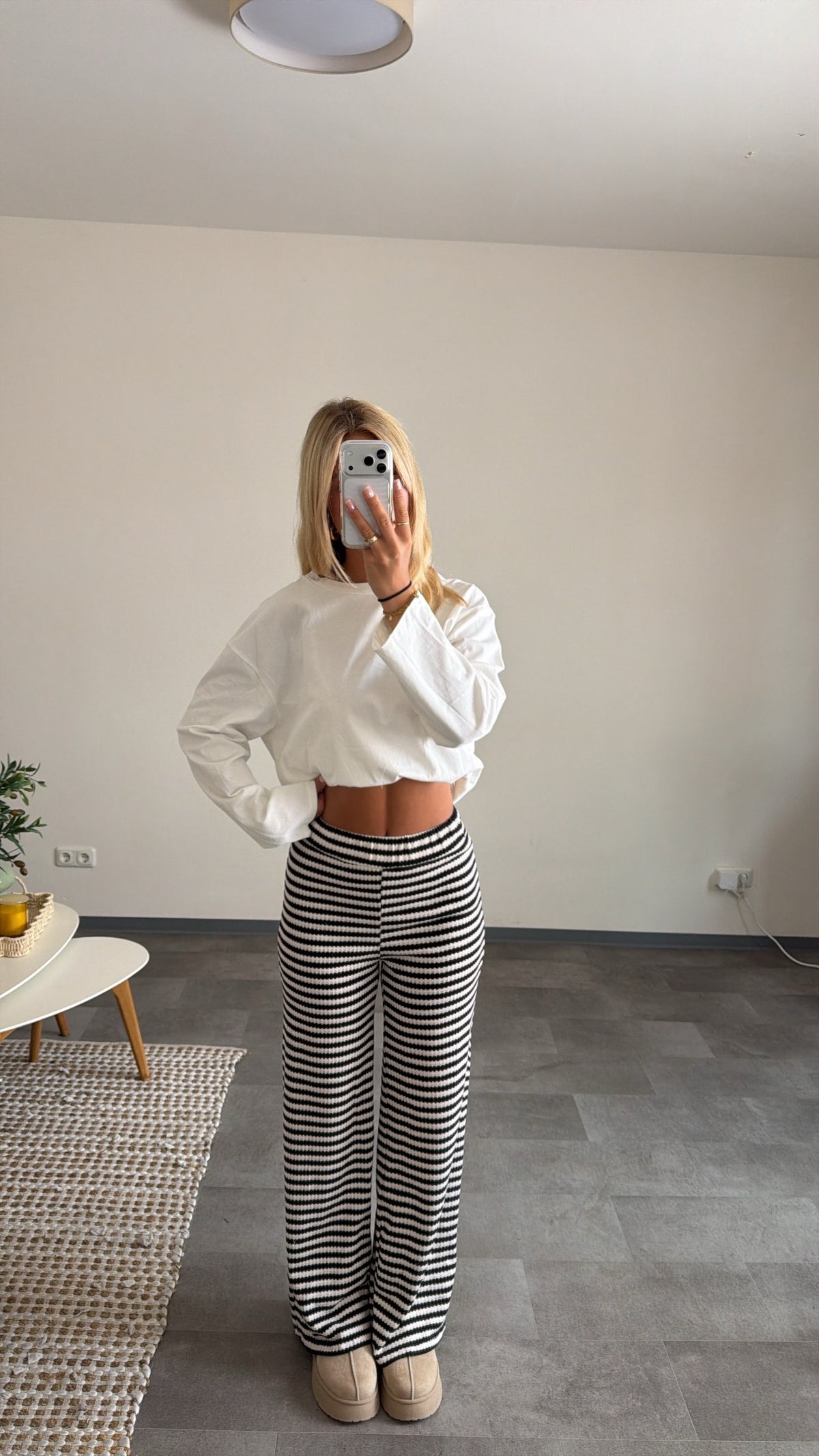 STRIPE KNIT PANTS BLACK VANILLA