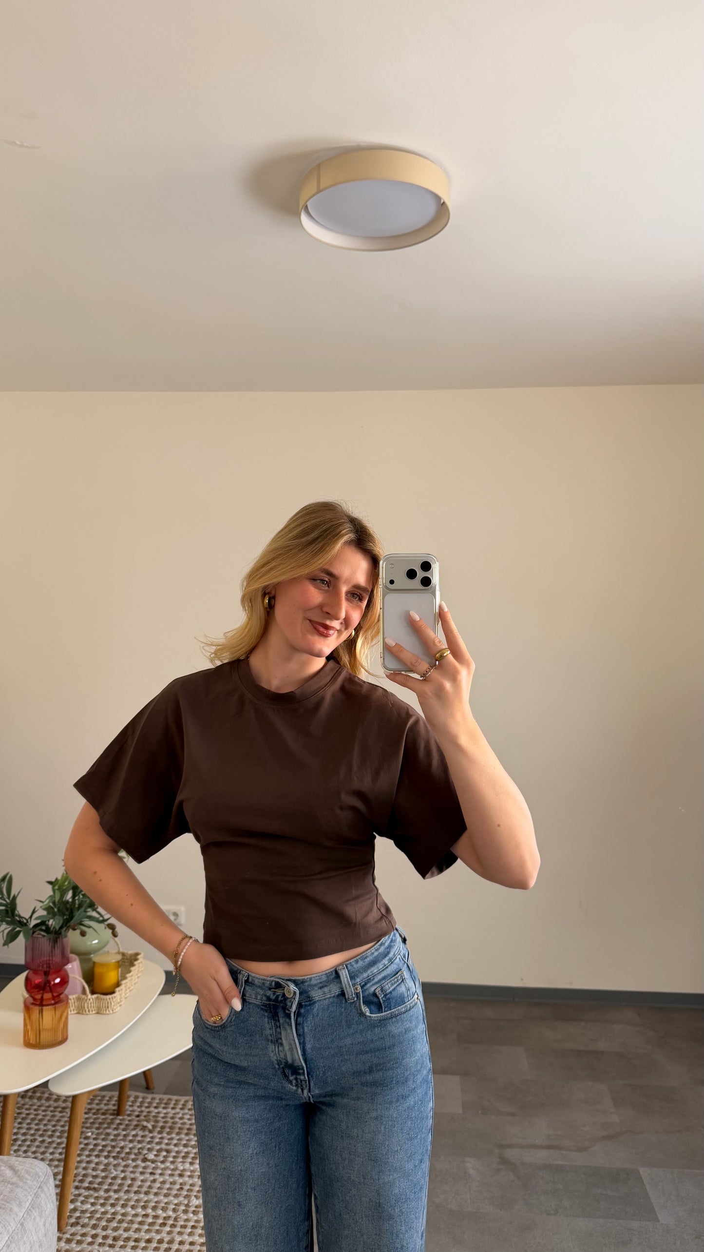 FITTED TEE BROWN