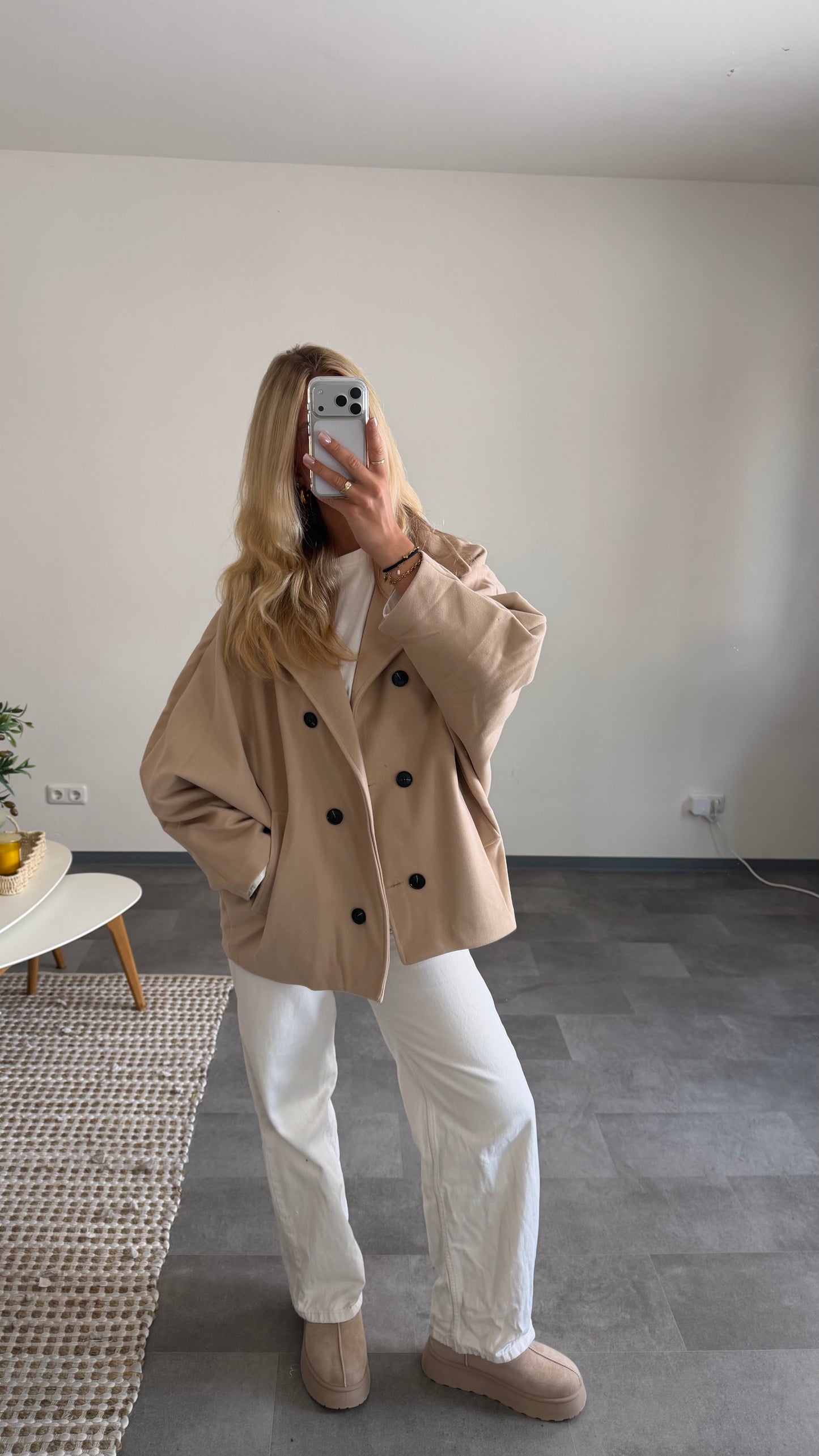 OVERSIZE SHORT COAT BEIGE