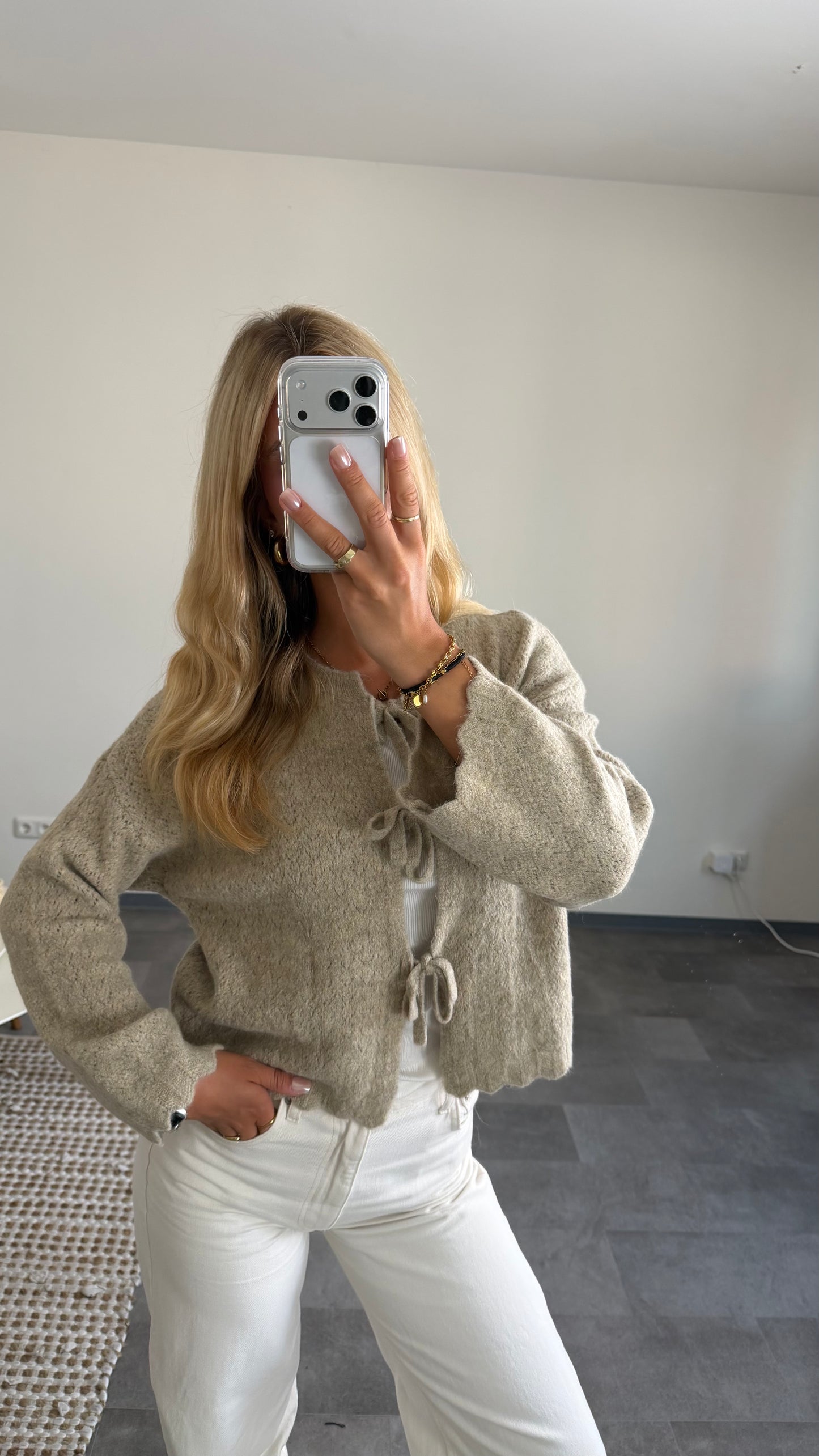 BOW KNIT CARDIGAN BEIGE
