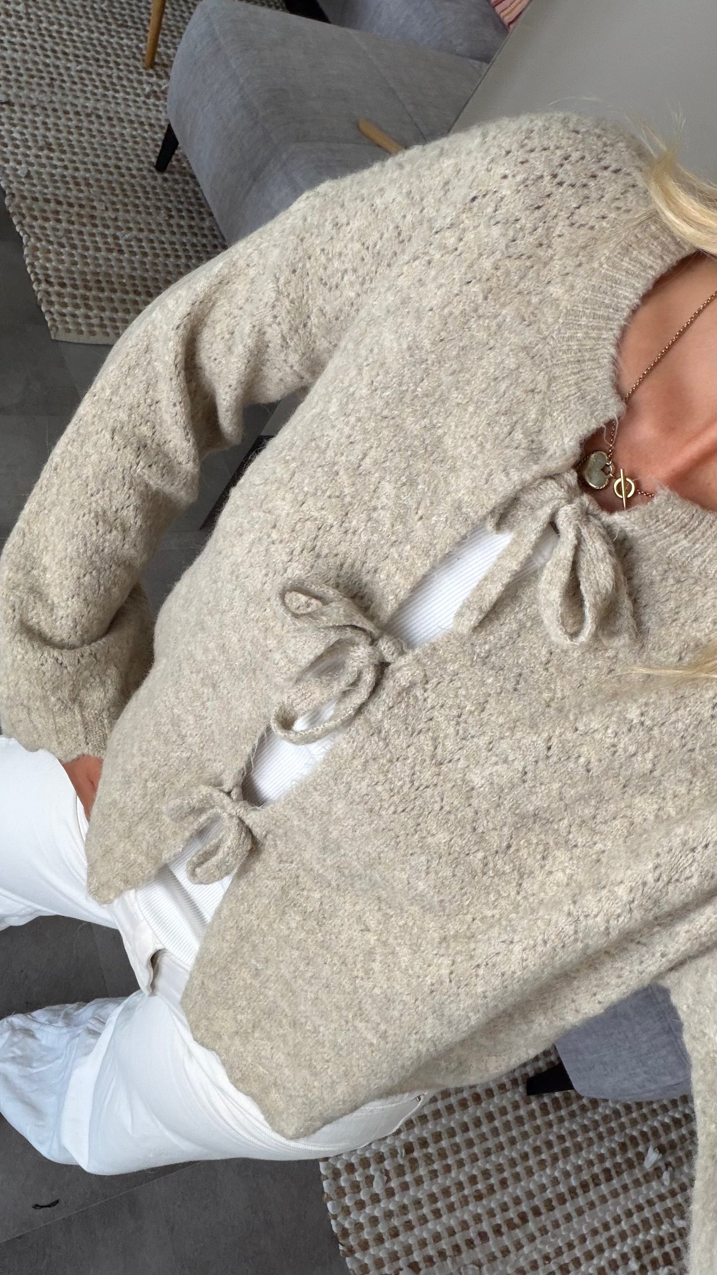 BOW KNIT CARDIGAN BEIGE
