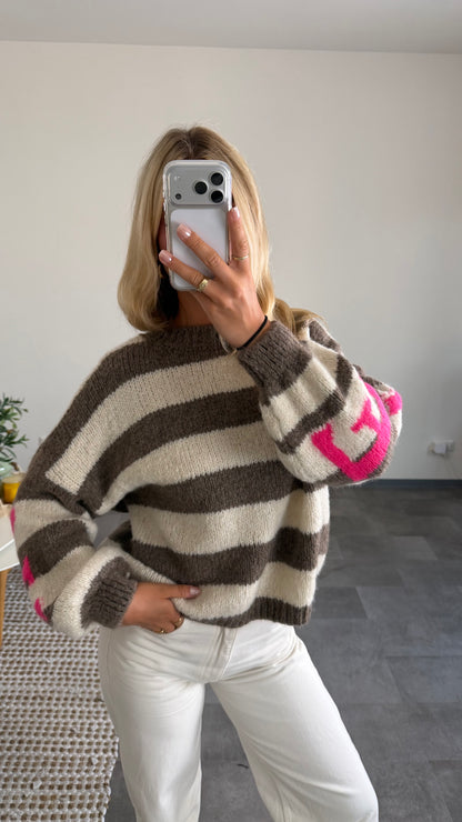 NAMASTE PULLOVER MOCCA CREAM