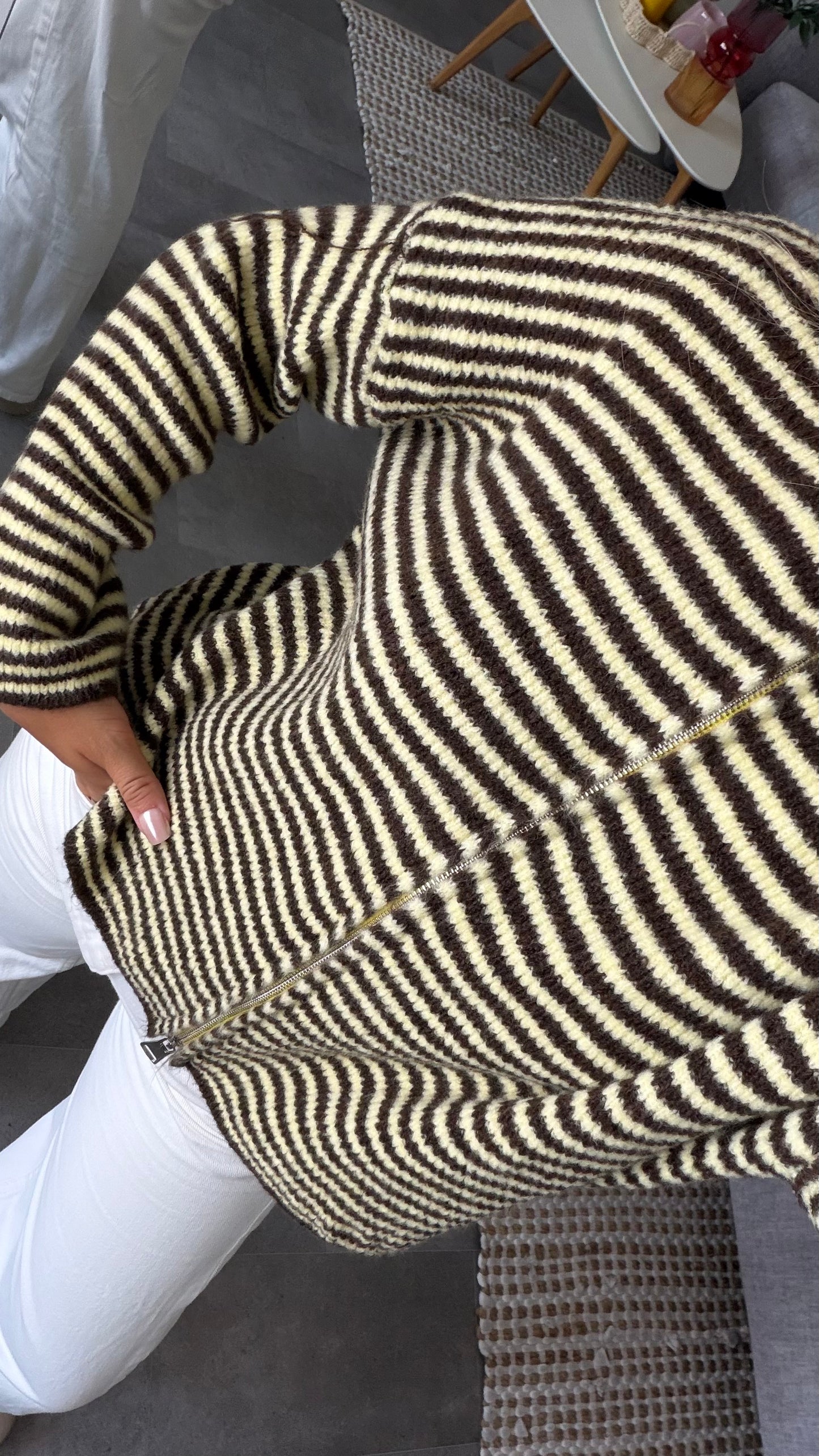 ZIP CARDIGAN HONEY BEE