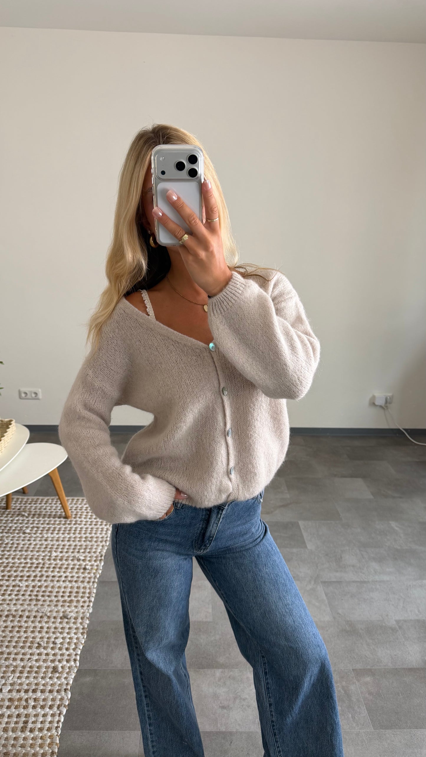 BASIC SOFT KNIT CARDIGAN BEIGE
