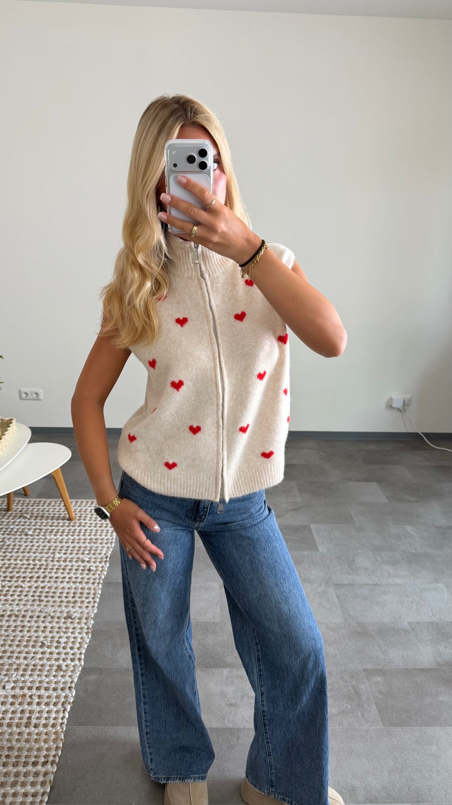 HEART ZIP WESTE BEIGE RED