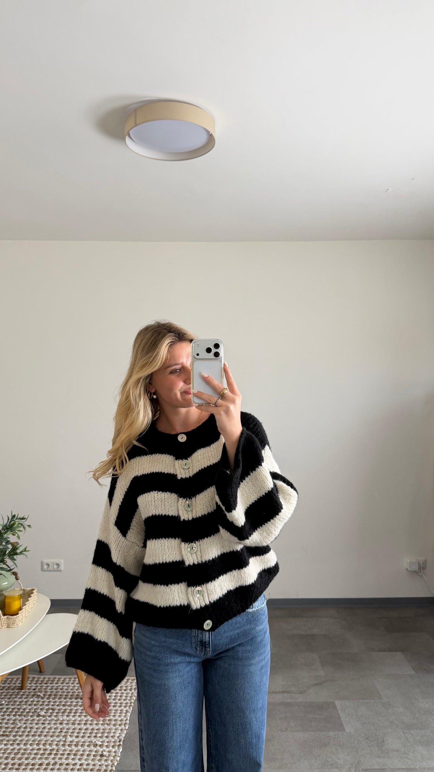 HIGH NECK BUTTON STRIPE CARDIGAN BLACK WHITE