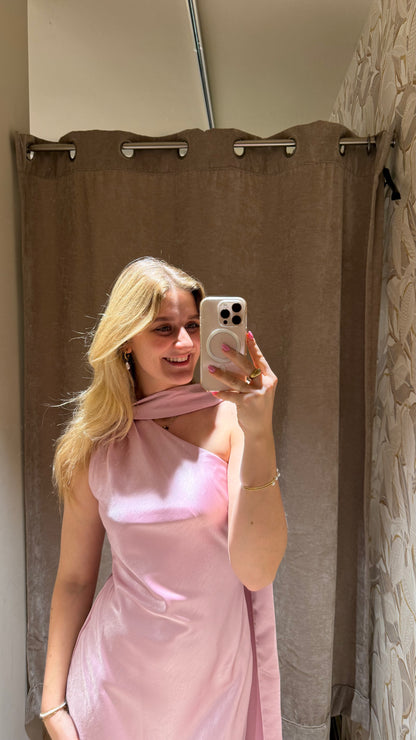 ASYMMETRISCHES KLEID MIT SCHAL DETAIL ROSA