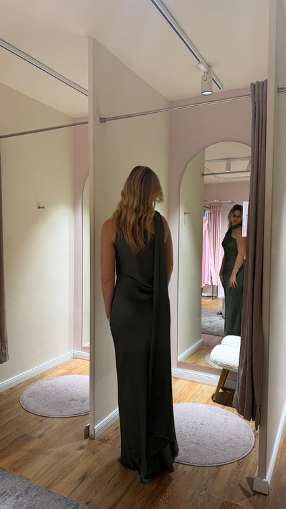 ASYMMETRISCHES KLEID MIT SCHAL DETAIL KHAKI GREEN