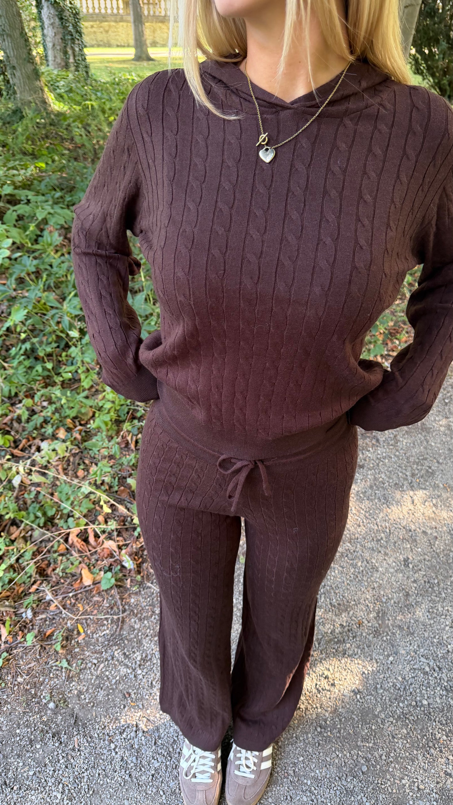 COZY KNIT SET ZOPFMUSTER SCHOKOBRAUN