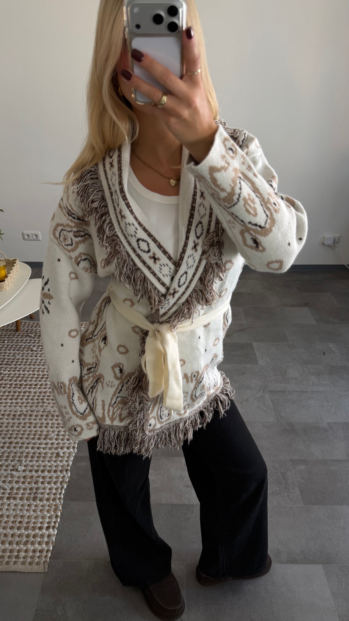 PAISLEY CARDIGAN CREAM MIT FRANSEN (Kopie)