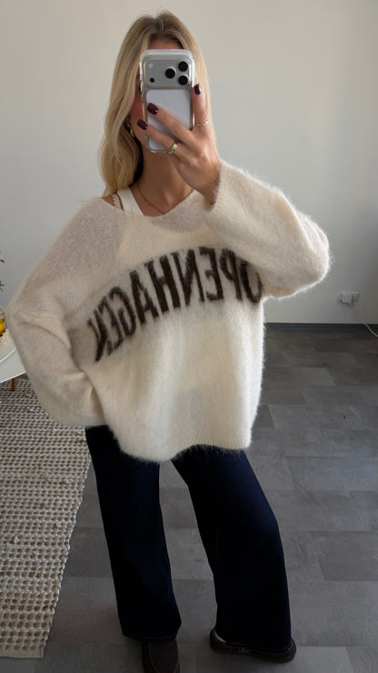 COZY COPENHAGEN KNIT CREAM